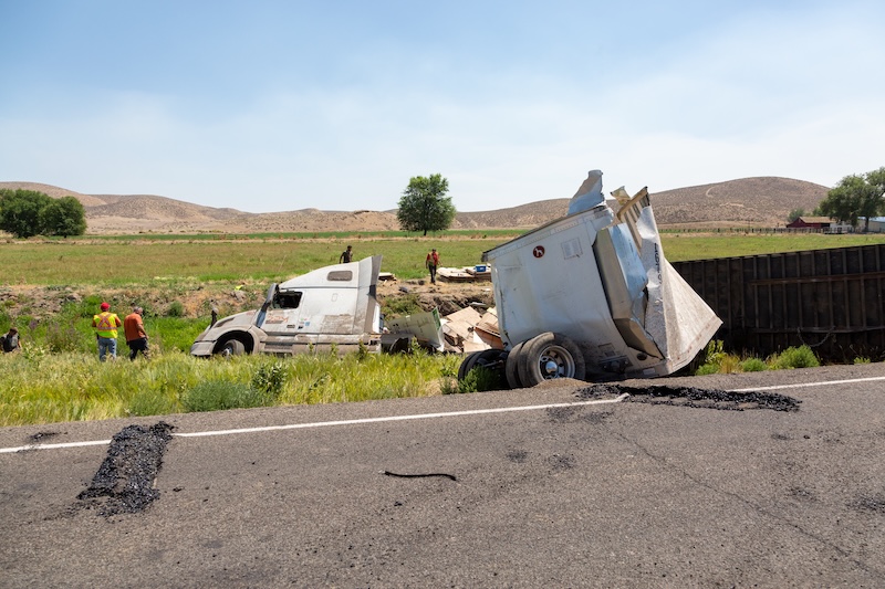 Factors Contributing to the High Number of Truck Accidents